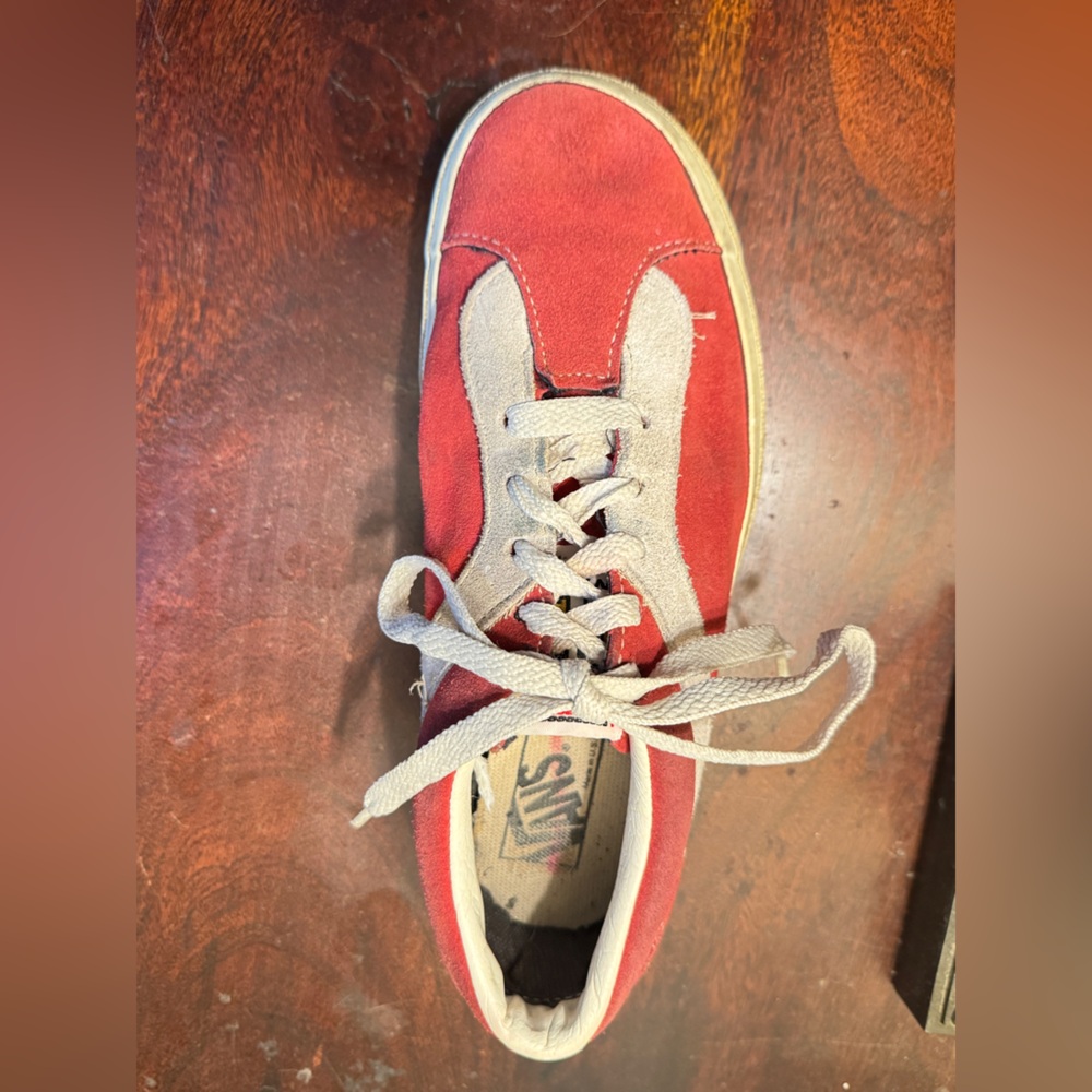 RARE Vintage Vans Off The Wall Shoes- size 8 uncirculated samples
